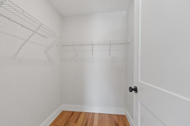 688 Westford St, Lowell, MA 01851