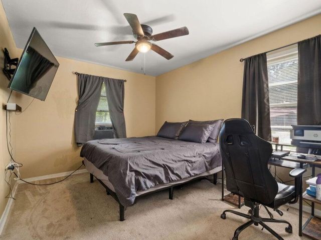 1314 Oak Dr, Leesville, LA 71446