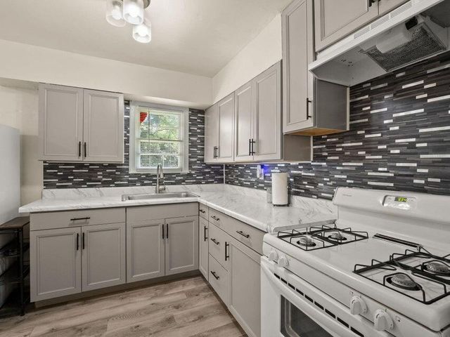 1314 Oak Dr, Leesville, LA 71446