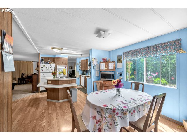 28995 Scappoose Vernonia H, Scappoose, OR 97056