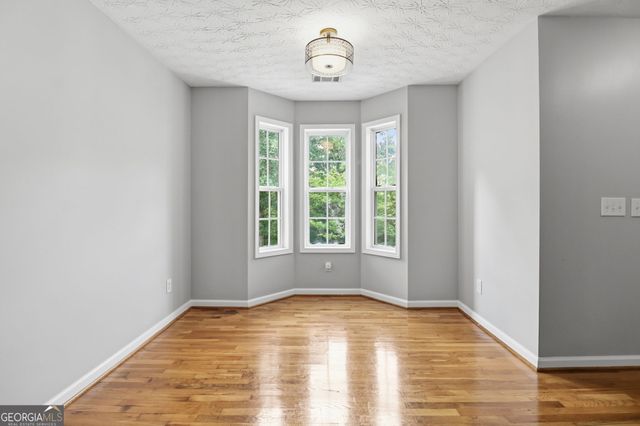 611 Rocky Hollow Road SW, Cave Spring, GA 30124