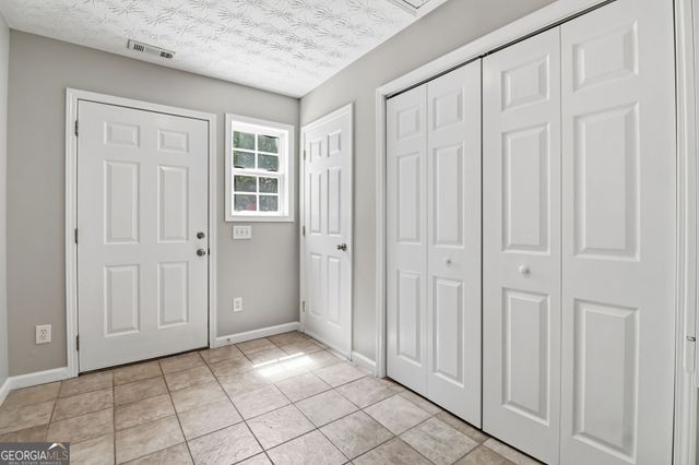 611 Rocky Hollow Road SW, Cave Spring, GA 30124