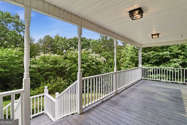611 Rocky Hollow Road SW, Cave Spring, GA 30124