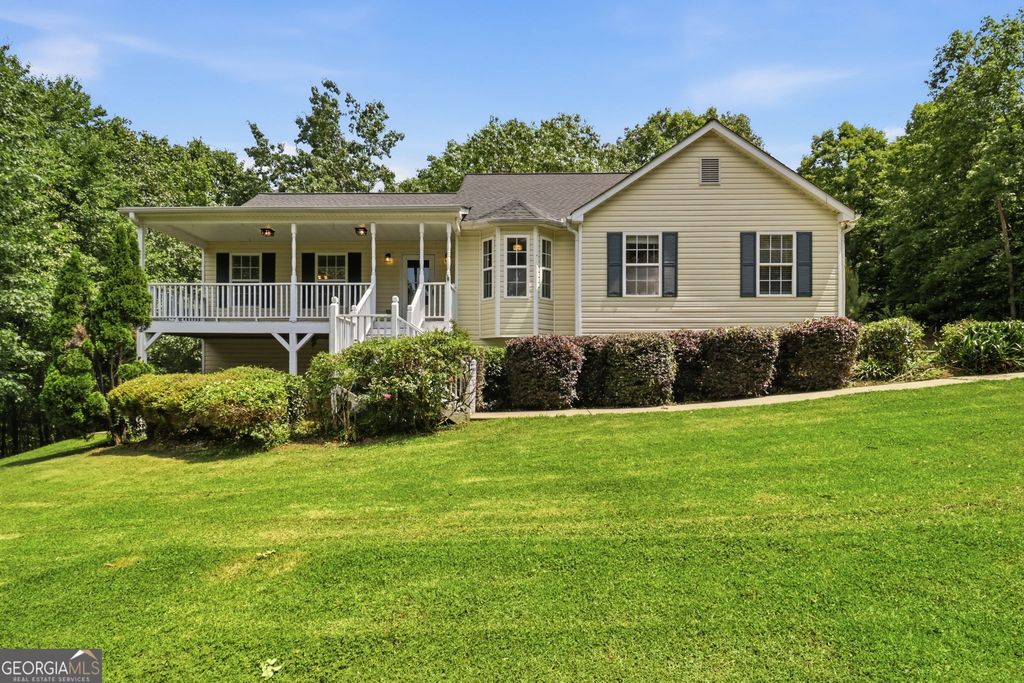 611 Rocky Hollow Road SW, Cave Spring, GA 30124