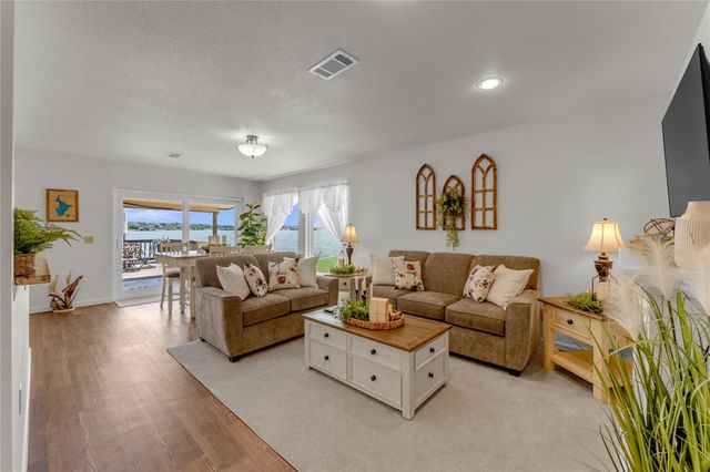 386 Lake Loop, Tow, TX 78672