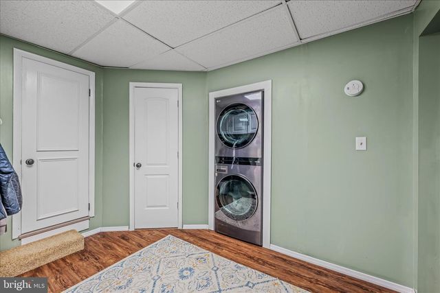 199 DOVE LN, Falling Waters, WV 25419