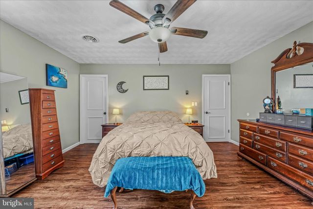 199 DOVE LN, Falling Waters, WV 25419