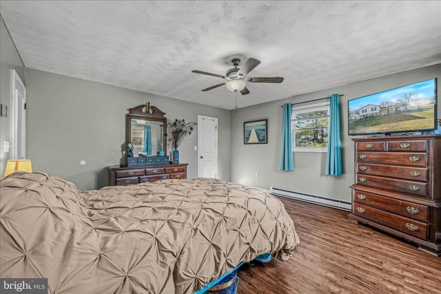 199 DOVE LN, Falling Waters, WV 25419