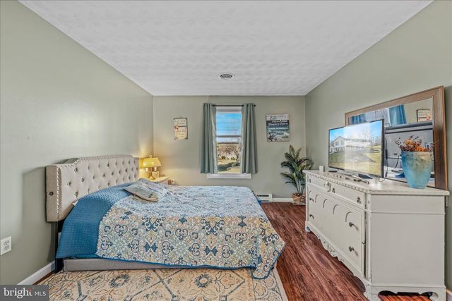 199 DOVE LN, Falling Waters, WV 25419