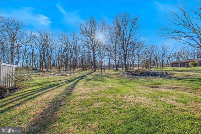 199 DOVE LN, Falling Waters, WV 25419