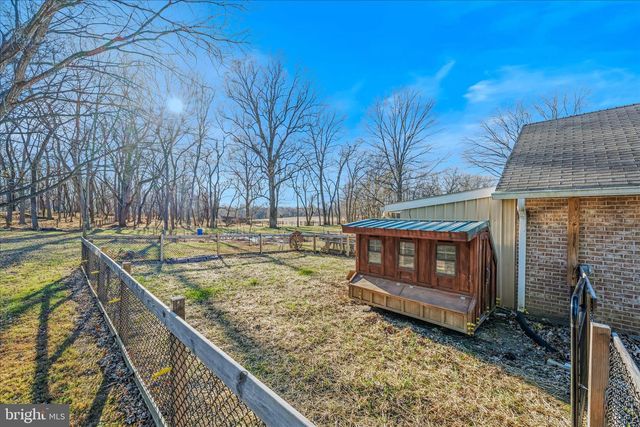 199 DOVE LN, Falling Waters, WV 25419