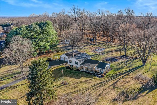 199 DOVE LN, Falling Waters, WV 25419