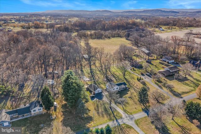 199 DOVE LN, Falling Waters, WV 25419