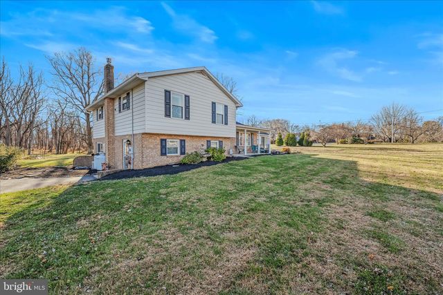 199 DOVE LN, Falling Waters, WV 25419