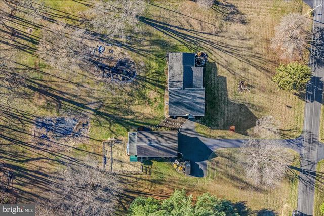 199 DOVE LN, Falling Waters, WV 25419