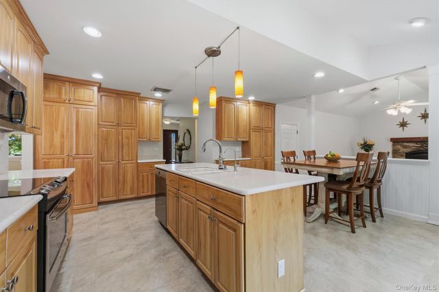 3 Pheasant Place, Carmel, NY 10512