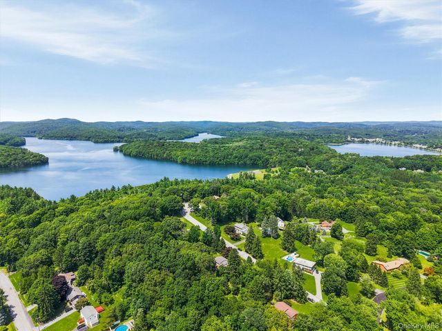 3 Pheasant Place, Carmel, NY 10512