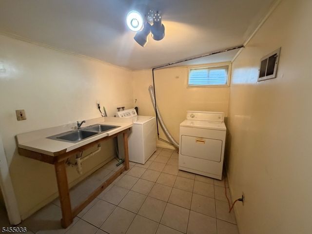 96 Southside Ave, Somerville Boro, NJ 08876