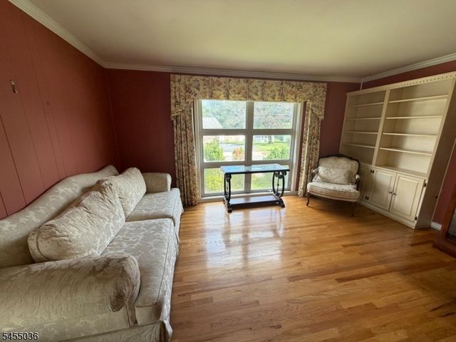 96 Southside Ave, Somerville Boro, NJ 08876