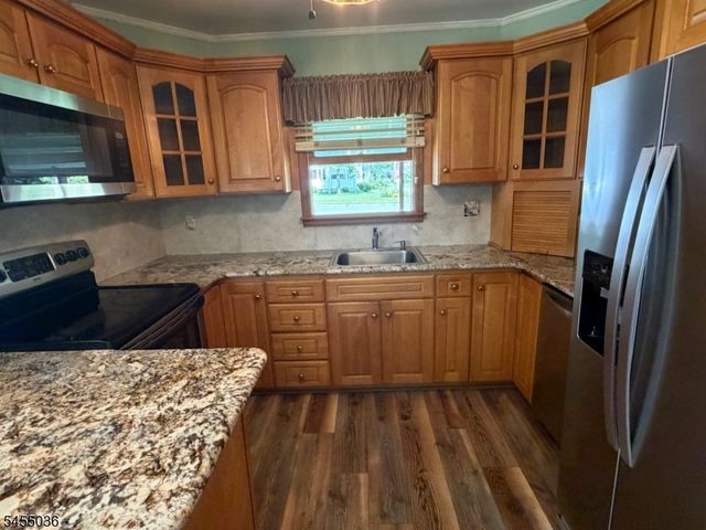 96 Southside Ave, Somerville Boro, NJ 08876