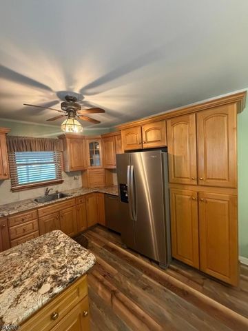 96 Southside Ave, Somerville Boro, NJ 08876