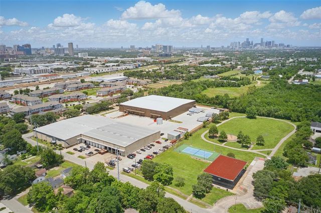 3615 Seabrook Street, Houston, TX 77021