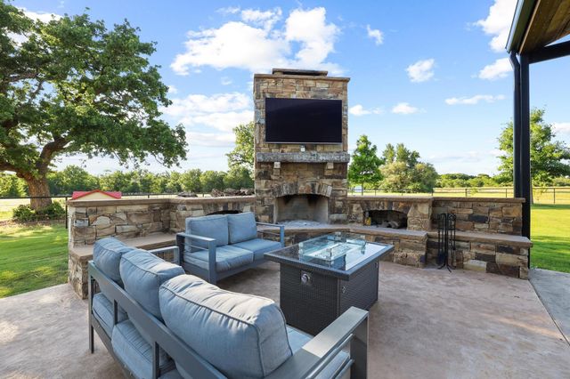 435 Timber Ridge Lake Road, Graham, TX 76450