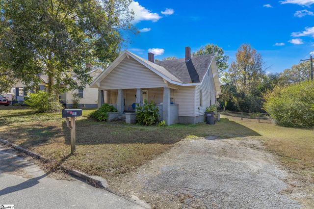 113 Cora Street, Laurens, SC 29360