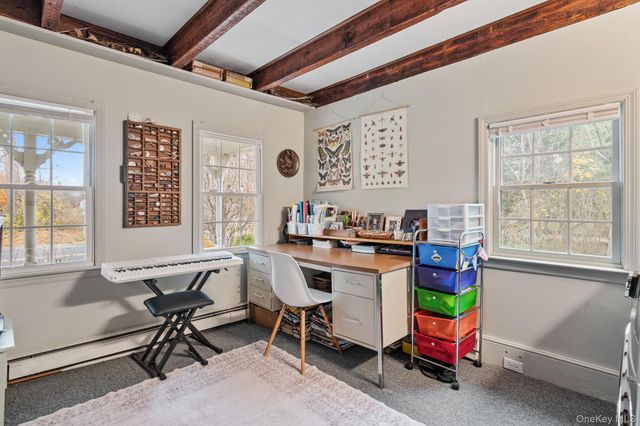 170 North Country Road, Miller Place, NY 11764