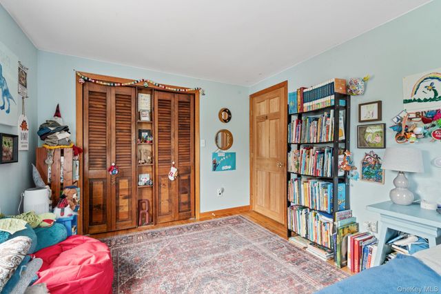 170 North Country Road, Miller Place, NY 11764