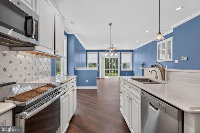 34 LANGPORT DR, Medford, NJ 08055