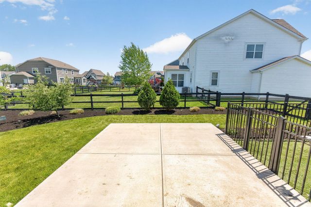 4032 Stonehill Way, Powell, OH 43065