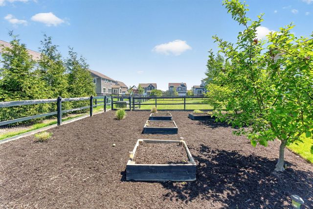 4032 Stonehill Way, Powell, OH 43065