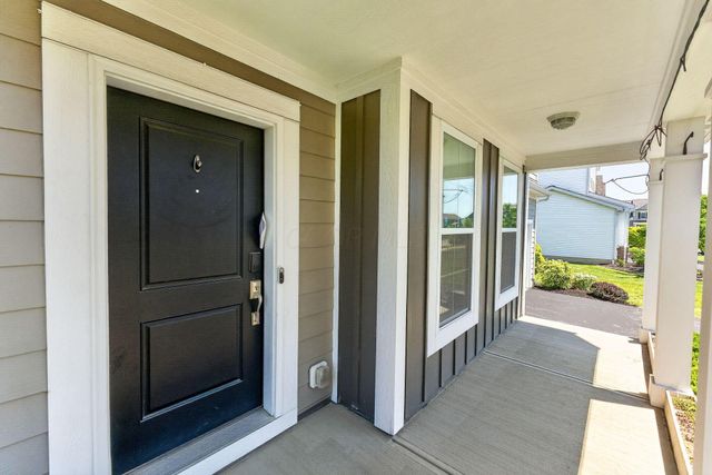 4032 Stonehill Way, Powell, OH 43065