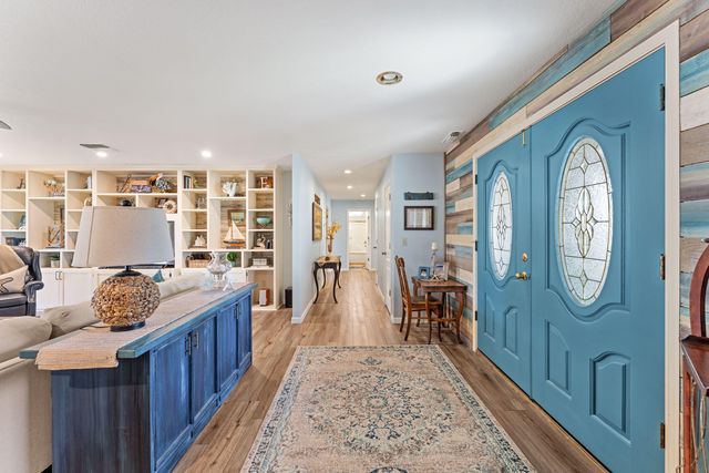 1206 Devonshire Way, Grants Pass, OR 97527