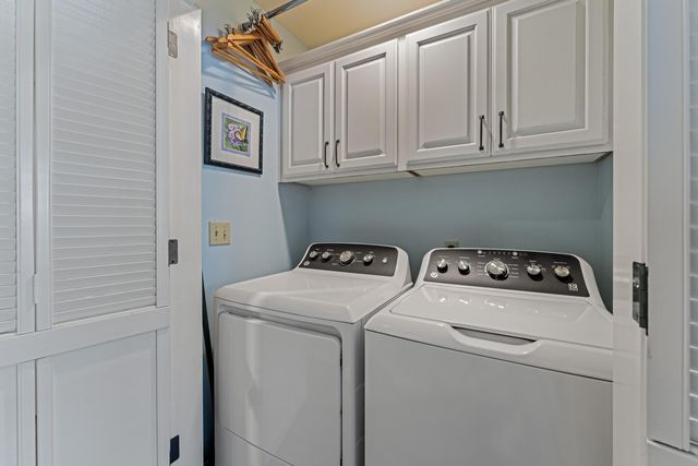 1206 Devonshire Way, Grants Pass, OR 97527