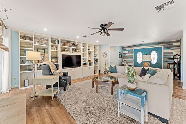 1206 Devonshire Way, Grants Pass, OR 97527