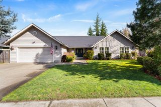 1206 Devonshire Way, Grants Pass, OR 97527