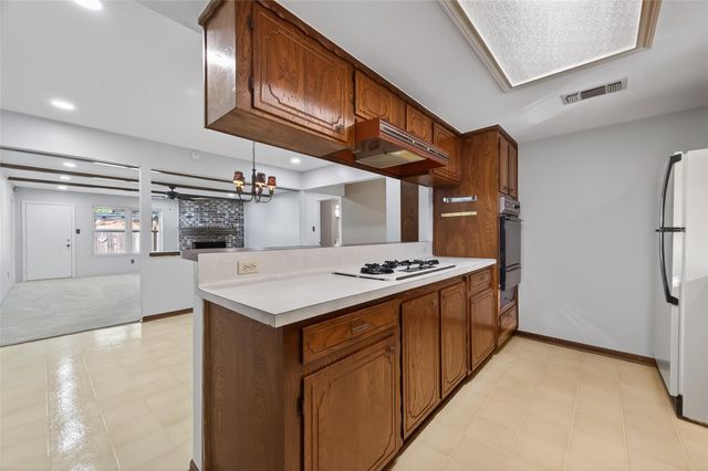 3414 Lemon Tree Ln, Houston, TX 77088