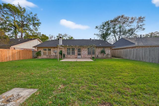 3414 Lemon Tree Ln, Houston, TX 77088