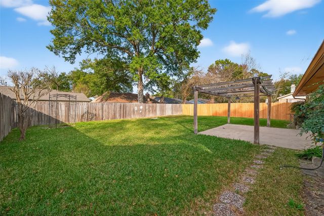 3414 Lemon Tree Ln, Houston, TX 77088