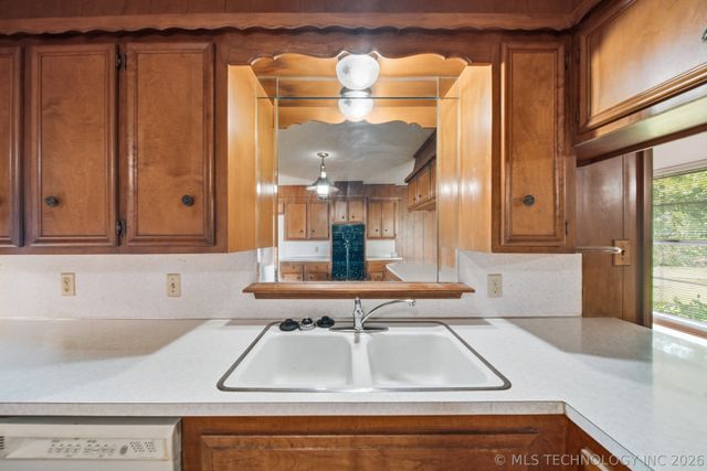 3620 Lakeside Drive, Sapulpa, OK 74066