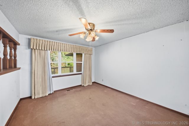 3620 Lakeside Drive, Sapulpa, OK 74066