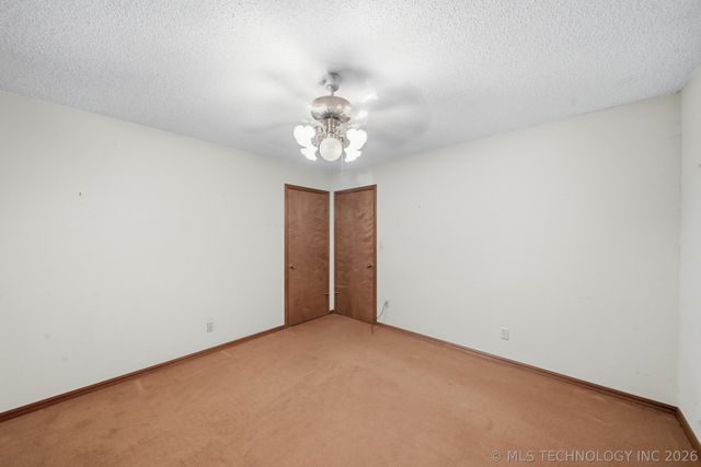 3620 Lakeside Drive, Sapulpa, OK 74066