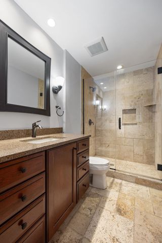 9800 Hall Road, Cedar Rapids, IA 52411