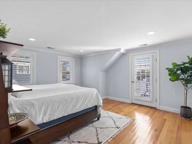 40 Catherine St 2, Boston, MA 02131