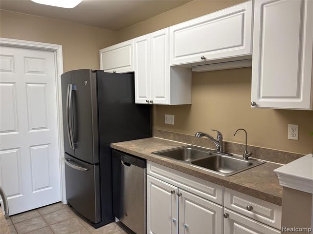 3541 Oakmonte Boulevard, Rochester, MI 48306