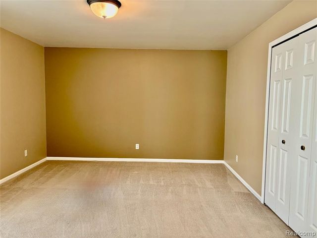 3541 Oakmonte Boulevard, Rochester, MI 48306