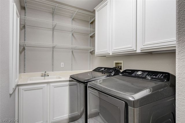 10752 Balsam Creek Avenue, Las Vegas, NV 89144