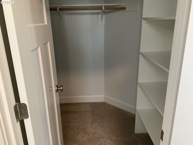 1054 Ne REGAN HILL Loop, Estacada, OR 97023